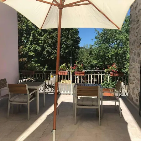 Bed and Breakfast Degli Amici Ponzone