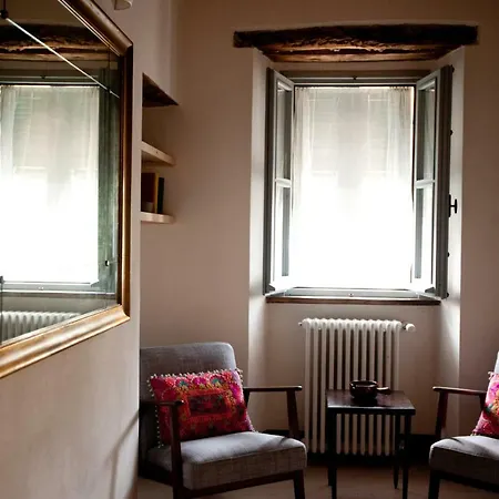 Degli Amici Bed and Breakfast